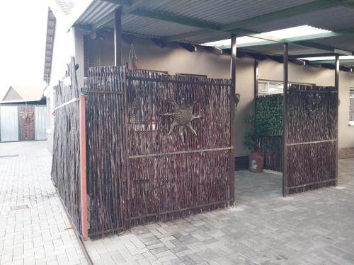 Φωτογραφία από το άλμπουμ του African Elephant's Den σε Klerksdorp