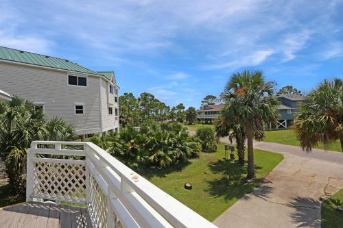 Κήπος έξω από το Boardwalk Sandpiper by Pristine Properties Vacation Rentals