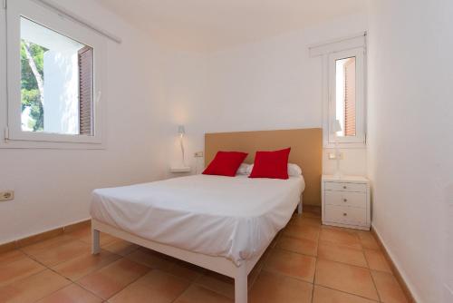 Postel nebo postele na pokoji v ubytování Apartamento Ferrera Park 406