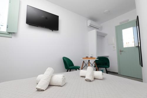 Televisyen dan/atau pusat hiburan di White Element
