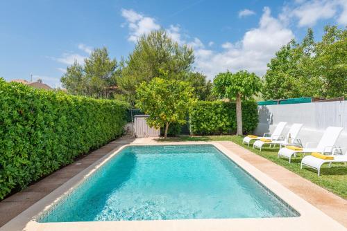 Swimmingpoolen hos eller tæt på Marc i Caterina - Alcudia