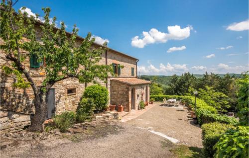 Stunning apartment in Castellina in Chianti with WiFi and 2 Bedrooms