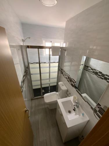 Ванна кімната в SAN RAFAEL APARTAMENTOS