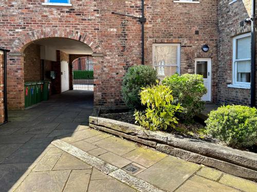 7 Bluebridge Court with Free Parking photo 28