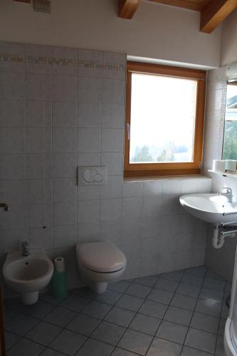 Koupelna v ubytování Agritur Fiore