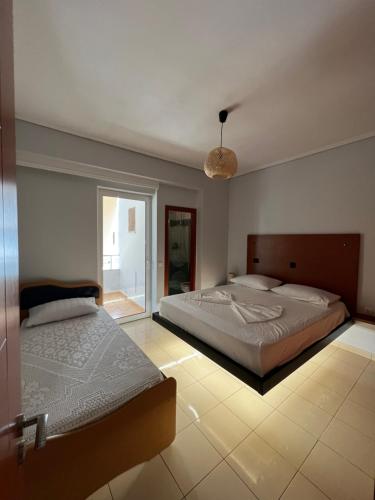Gallery image of Lovely 2 bedroom apartment with a great sea view in Sarandë