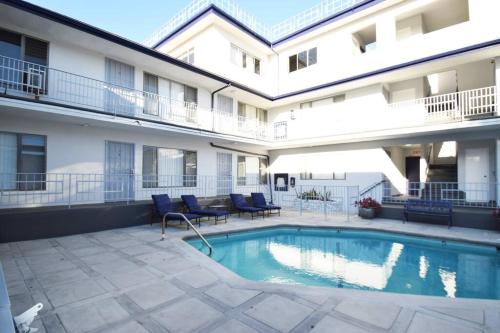 Πισίνα στο ή κοντά στο Hollywood Business Apartments