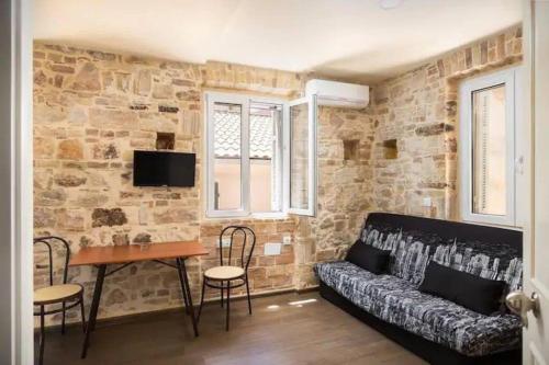 Q Apartments in Corfu Town