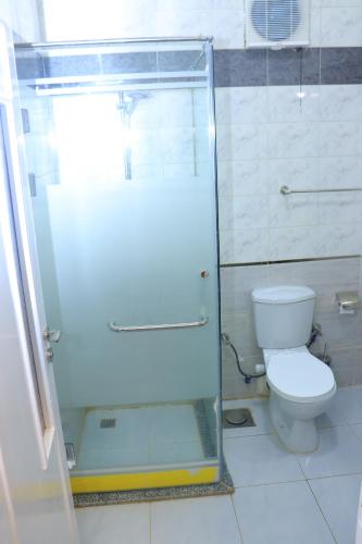 Ένα μπάνιο στο Royal City Hotel