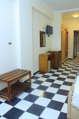 Μια τηλεόραση ή/και κέντρο ψυχαγωγίας στο Royal City Hotel