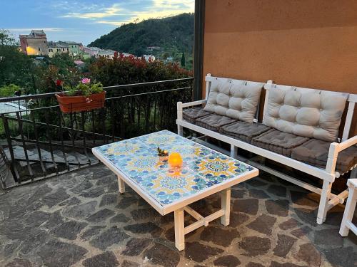 Nespecifikovaný výhled na hory nebo výhled na hory při pohledu z hotelu