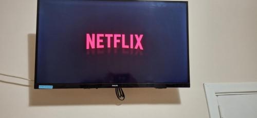 Hotel Turingiaにあるテレビまたはエンターテインメントセンター