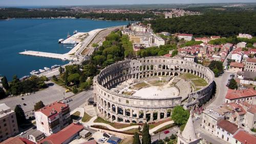 KaLea Pula Center