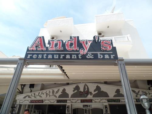 Sijil, anugerah, tanda atau dokumen lain yang dipamerkan di Andy's Apart Hotel