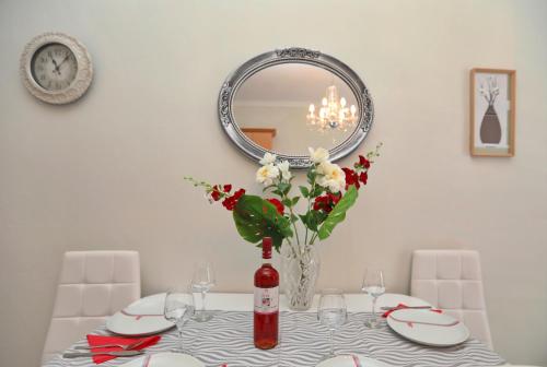 Dina's apartment in Iraklitsa