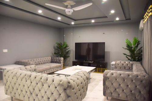 Gallery image of Luxe Suites Bahria Town Lahore in Lahore
