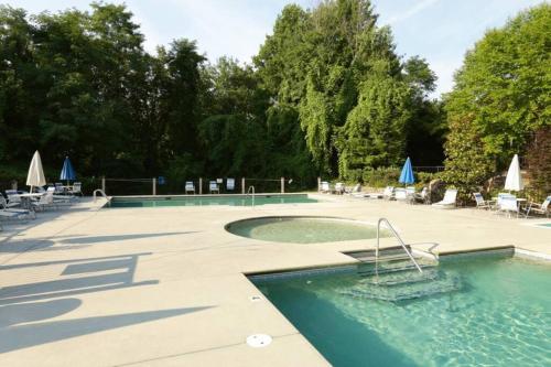 Piscina en o cerca de * *Luxury 4 Bdrms, Views, Theater, Arcade, Firepit