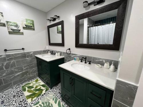 Tranquility in paradise- 2 bedroom villa w/parking photo 13
