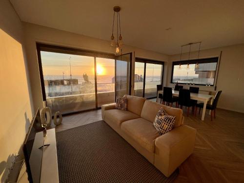 Custódio Ocean View