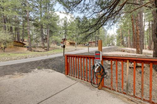 Ποδηλασία στο Flagstaff Home with EV Charger, 10 Mi to Downtown ή στη γύρω περιοχή
