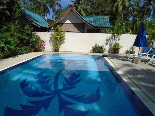 Kolam renang di atau dekat dengan Baan Coconut