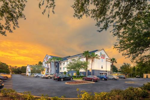 a rendering of a parking lot at a hotel at Fairfield by Marriott at Lakewood Ranch - Sarasota in Sarasota