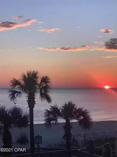 Spacious Family Hideaway on the Emerald Coast! photo 30