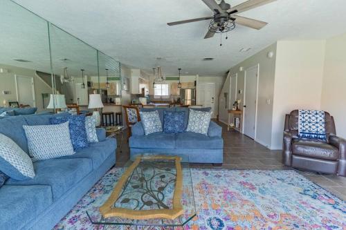 Spacious Family Hideaway on the Emerald Coast! photo 29