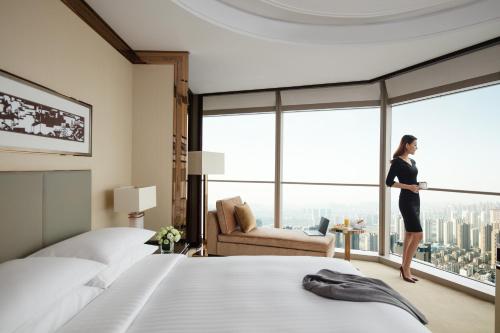 Katil atau katil-katil dalam bilik di Changzhou Marriott Hotel
