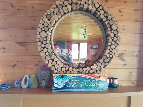 Gambar di galeri bagi Surf Lodge di West Down