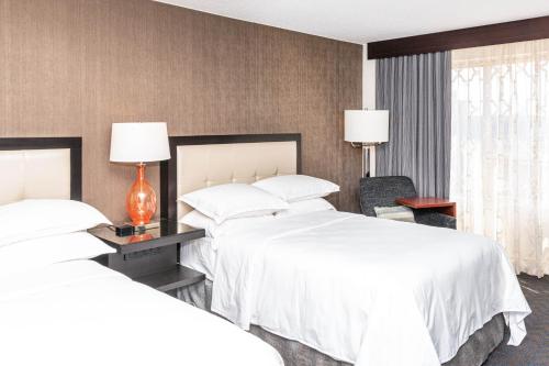 Sheraton Indianapolis City Centre Hotel Image