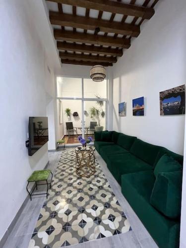 APARTAMENTO VEEDOR BUENAS COMPAÑIAS