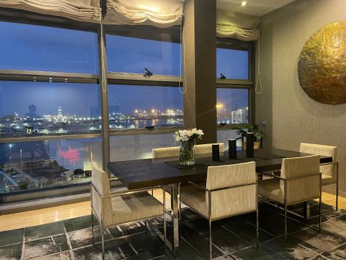Luxury Family Beachfront Apartment