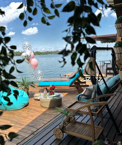 Gallery image of KaSper River House in Ledine