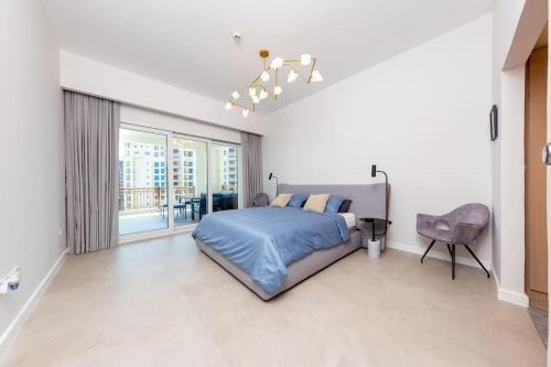 Postel nebo postele na pokoji v ubytování Beautiful upgraded 2BR with Sea view - Palm Jumeirah
