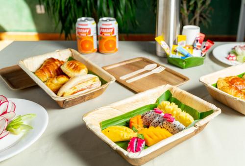 Mad på resortet eller i nærheden