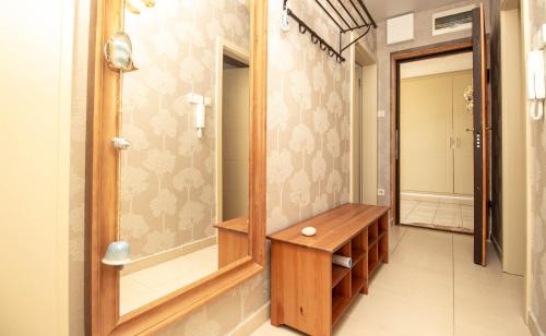 Koupelna v ubytování 976 - Lakóparkban teljes panorámás, közvetlen vízparti, 2 szobás modern apartman