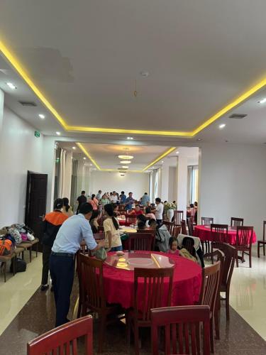 Εστιατόριο ή άλλο μέρος για φαγητό στο SONG HONG VIEW HOTEL