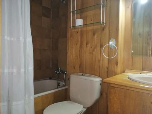 Koupelna v ubytování Apartamento amplio y con jardín Cosmos 1