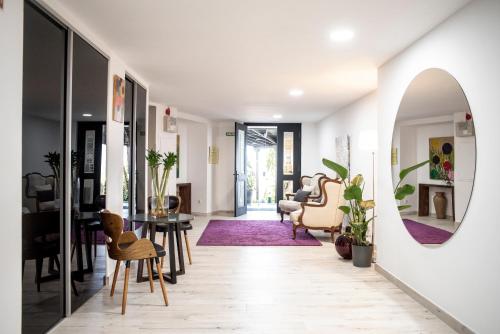 Ruang duduk di Hotel Montañés