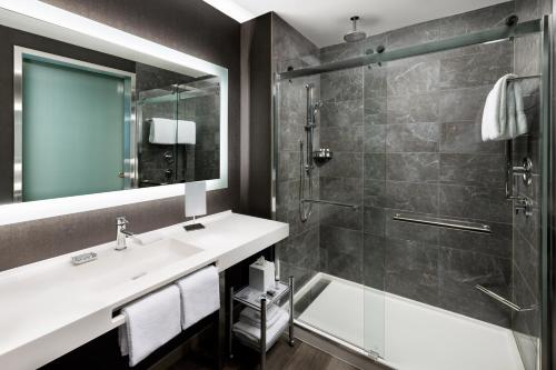 AC Hotel by Marriott Bethesda Downtown Image