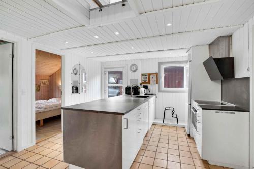 Kuchyň nebo kuchyňský kout v ubytování Einladendes Poolhaus Mit Meerblick - Einladendes Poolhaus Mit Meerblick