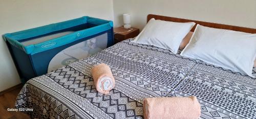Ein Bett oder Betten in einem Zimmer der Unterkunft Apartments Barac