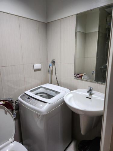 Matet’s Place @ shell Residences