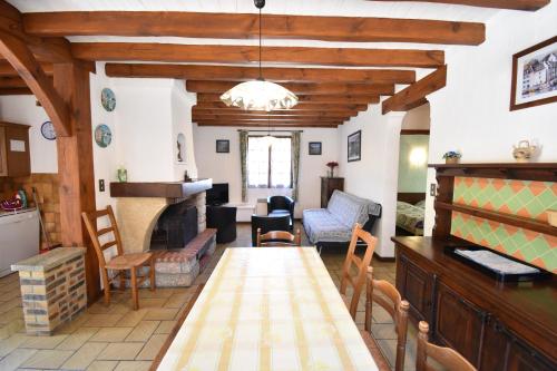 Photo de la galerie de l'établissement Braserade B - Seignosse agréable villa landaise dans quartier calme et résidentiel proche des plages et d'un petit centre commercial, à Seignosse