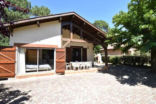 Braserade B - Seignosse agréable villa landaise dans quartier calme et résidentiel proche des plages et d'un petit centre commercial