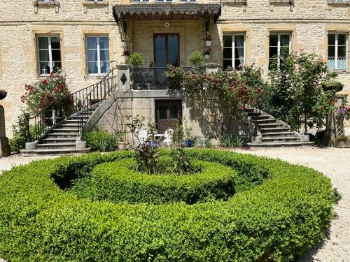 Κήπος έξω από το Chateau Du Four De Vaux