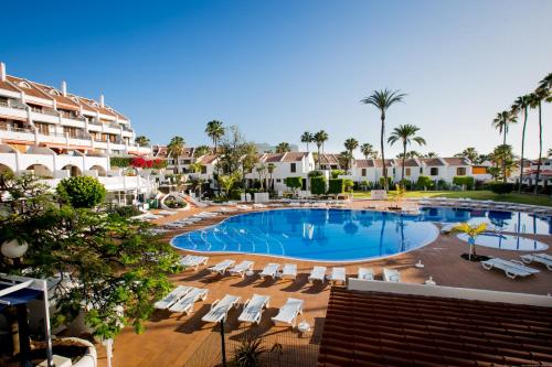 Вид на бассейн в Luxury Palm Tenerife или окрестностях