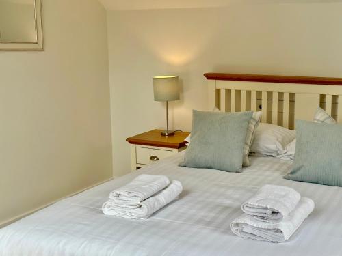7 Bluebridge Court with Free Parking photo 11