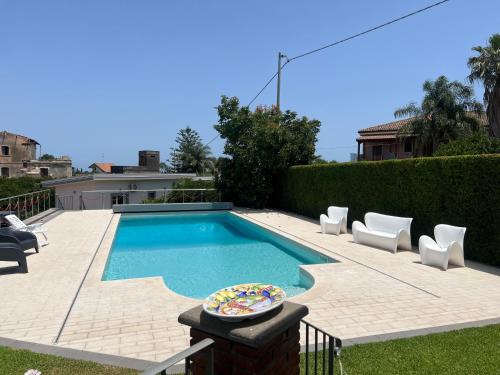 Holiday home Tropical House with private pool and near the sea